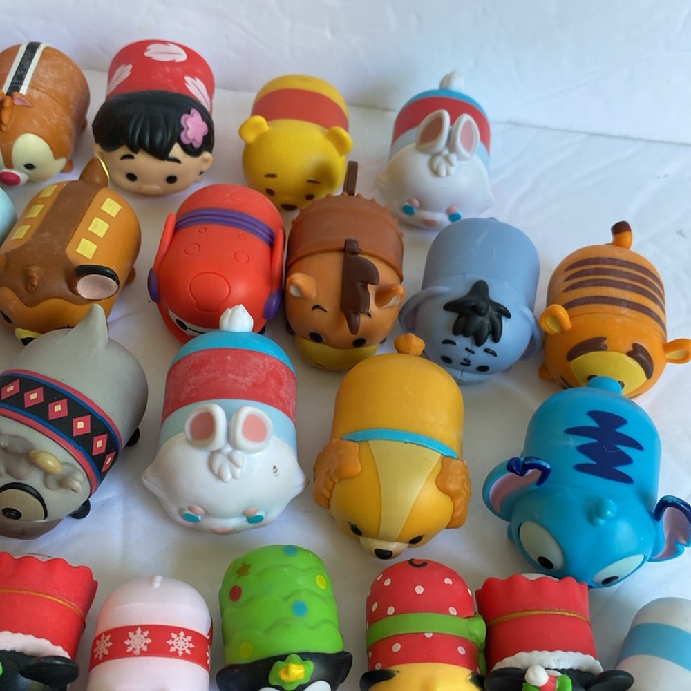 Large lot of Disney Tsum Tsum figures and accessories - Picture 5 of 7